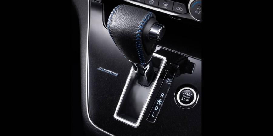 Детали интерьера Nissan Serena Autech (C27) 2019 года  (фото 5 из 17)